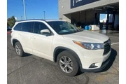 $17299 : Toyota Highlander 2015 XLE 4 thumbnail