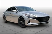 $20007 : Hyundai ELANTRA 2023 SEL 4dr thumbnail