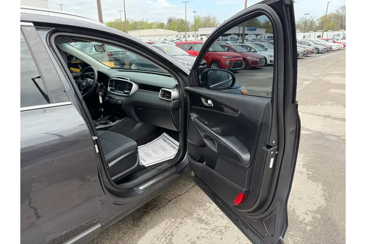 $9450 : 2018 Sorento LX image 8