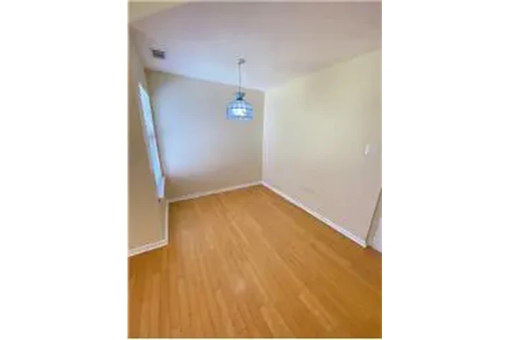 $3100 : Rental property with 3 bedro image 10