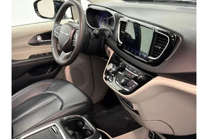 $26500 : Chrysler Pacifica 2024 Touri image 10