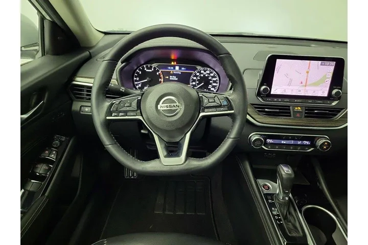 $22998 : Nissan Altima 2020 2.0 Plati image 10