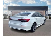 $22695 : Honda Civic 2024 Touring 4dr thumbnail