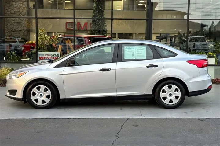 $8995 : Ford Focus 2017 S 4dr Sedan image 7