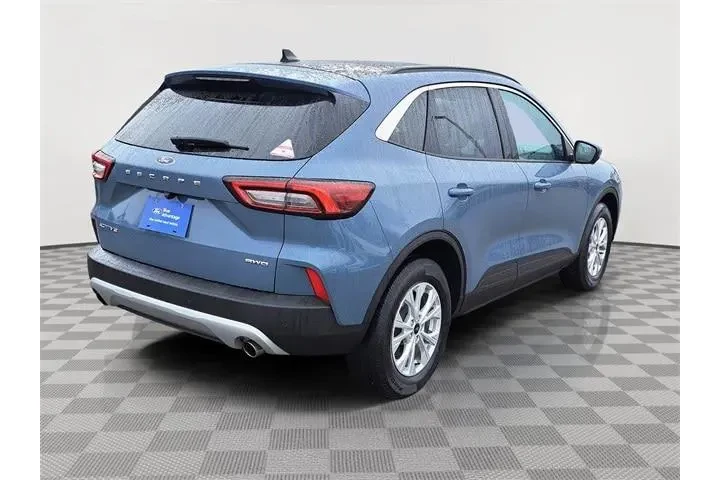 $24128 : Ford Escape 2023 AWD Active image 5