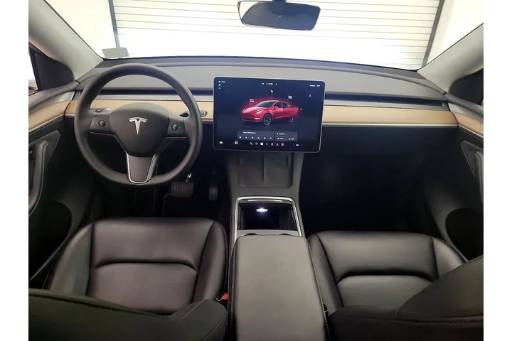 $33998 : Tesla Model Y 2023 AWD Long image 9