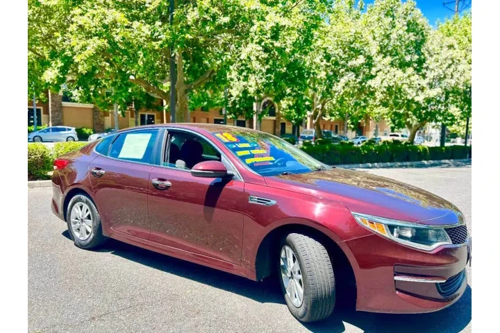 $14995 : 2018 Optima LX image 4