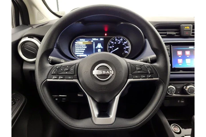 $18998 : Nissan Versa 2024 SV 4dr Sed image 10