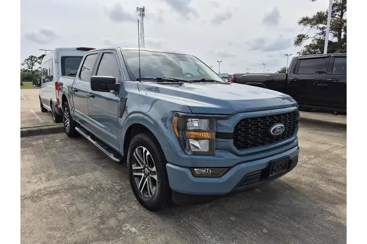 $32816 : Ford F-150 2023 4x2 XL 4dr S image 2