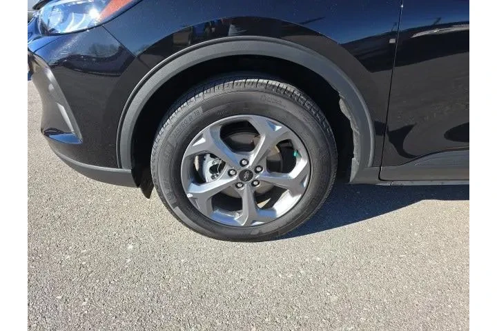 $26000 : Ford Escape 2025 AWD ST-Line image 9