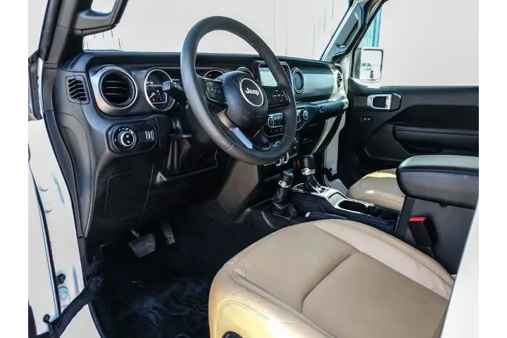 $31555 : Jeep Gladiator 2023 4x4 Spor image 7