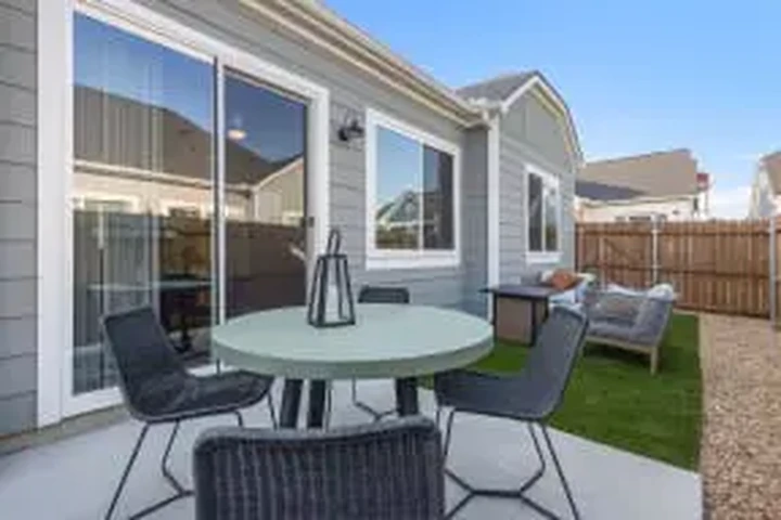 $1578 : Rental property with 1 bedro image 4