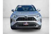 $30500 : Toyota RAV4 2024 AWD XLE 4dr thumbnail