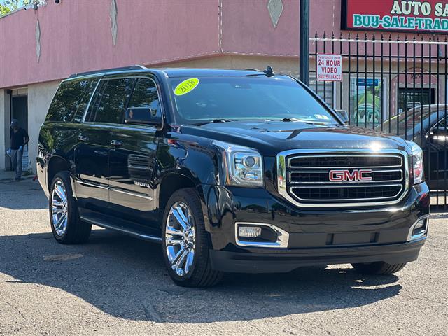 $24999 : 2018 GMC Yukon XL image 4