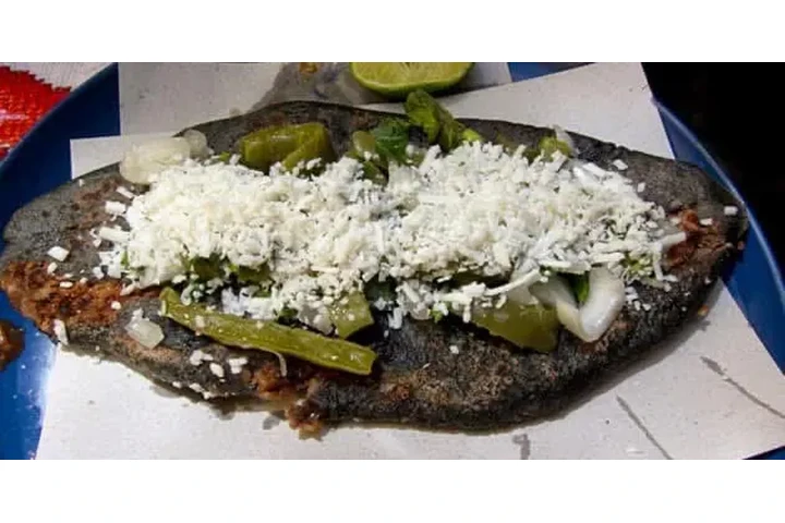 TACOS Y QUESADILLAS  A MANO image 4