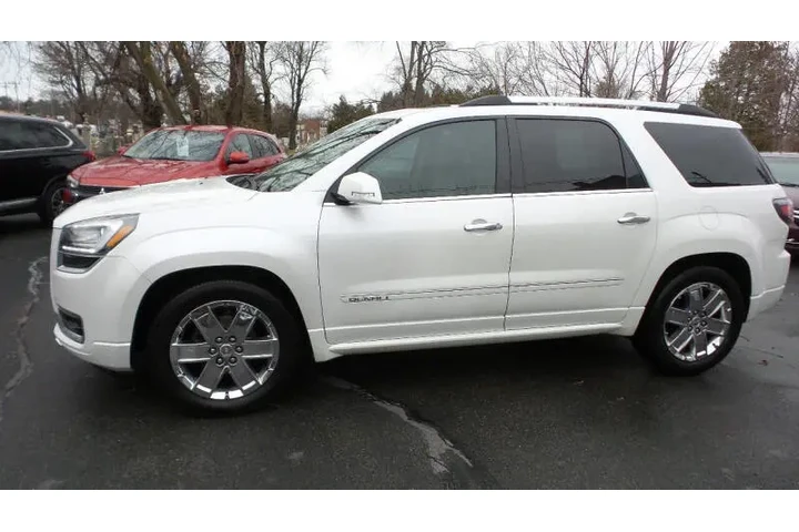 $9900 : 2016 GMC Acadia Denali image 5