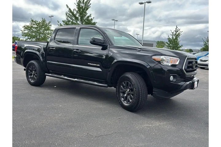 $33883 : Silver Certified 2020 Tacoma image 8