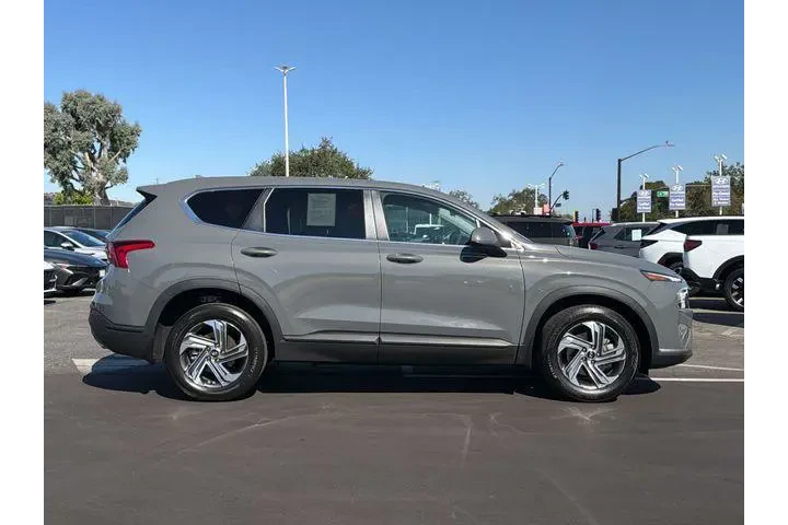 $23550 : Hyundai SANTA FE 2023 SE 4dr image 6