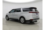 $30998 : Kia Carnival 2023 LX 4dr Min thumbnail