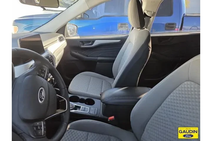 $23500 : Ford Escape 2022 SE 4dr SUV image 5