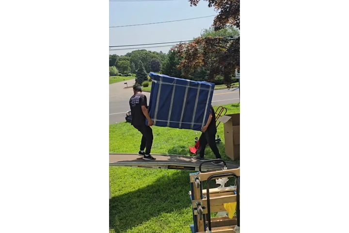 Loschipilines moving corp image 4