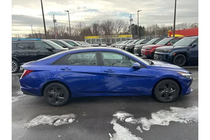 $19900 : Hyundai ELANTRA 2023 SEL 4dr image 2