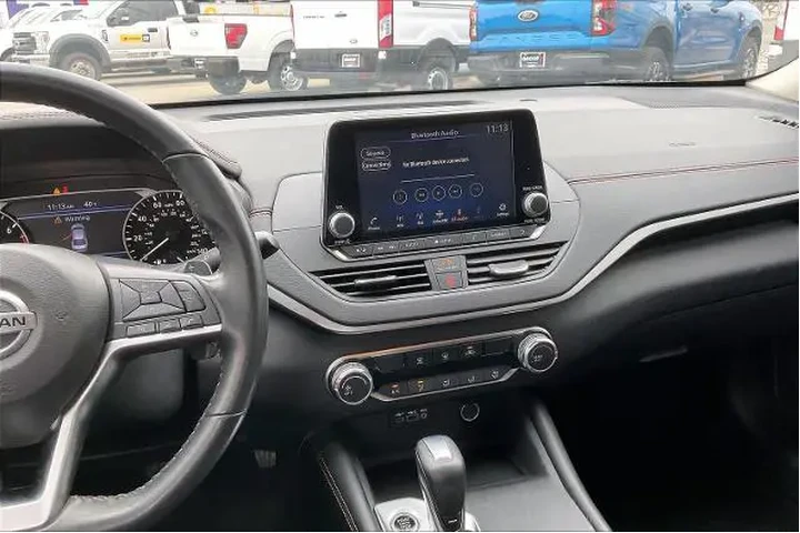 $19994 : Nissan Altima 2022 2.5 SR 4d image 6