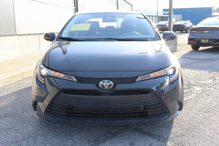 $20988 : 2025 Corolla LE CVT image 2