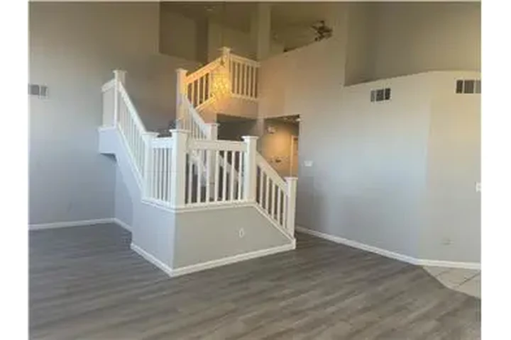 $3500 : Rental property with 4 bedro image 3