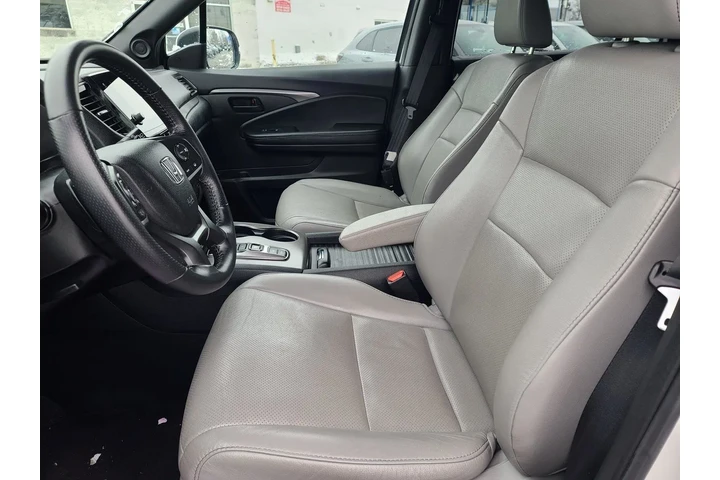 $29697 : Honda Passport 2023 AWD EX-L image 8