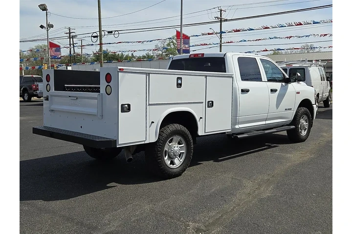2022 RAM 2500 Tradesman Crew image 6