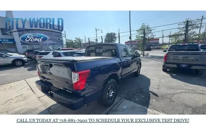 $31889 : Nissan Titan 2023 4x4 S 4dr image 5