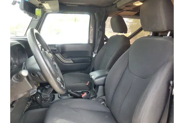 $14595 : Jeep Wrangler 2016 4x4 Sport image 5