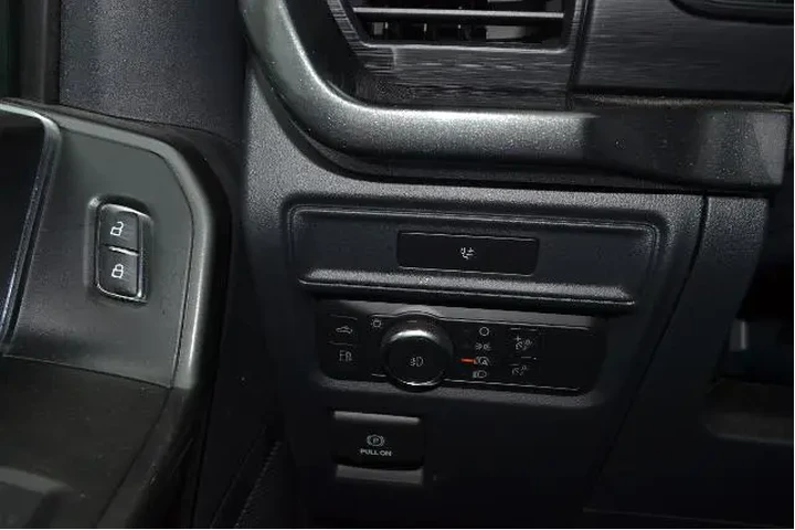 $39989 : Ford F-150 2022 4x4 XL 4dr S image 9