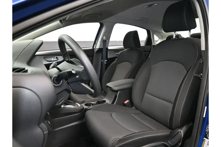 $17935 : Kia Forte 2024 LX 4dr Sedan image 10