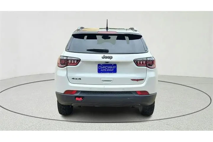 $24975 : Jeep Compass 2024 4x4 Trailh image 4