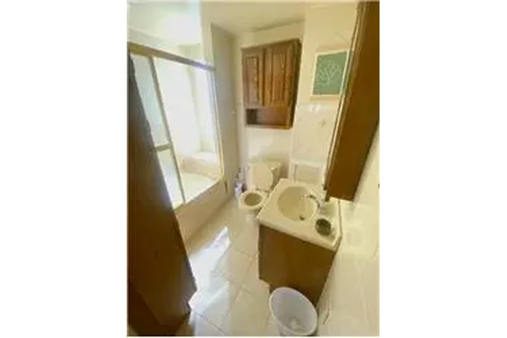 $1250 : Rental property with 3 bedro image 9