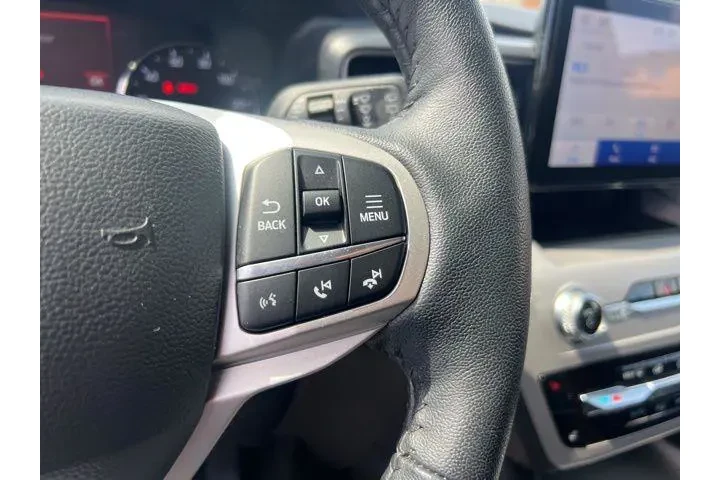 $32515 : Ford Explorer 2023 AWD XLT 4 image 10