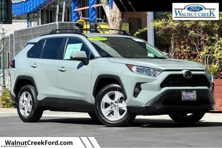 $27982 : Toyota RAV4 2020 AWD XLE 4dr image 1
