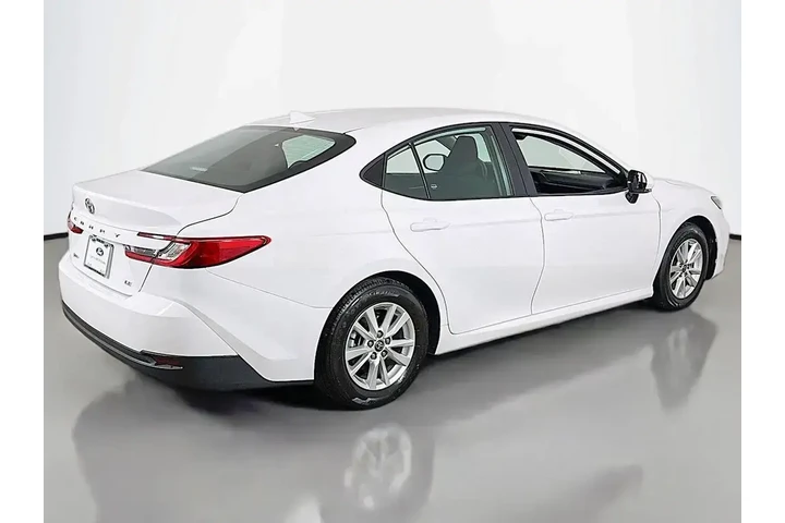 $23659 : Toyota Camry 2025 LE 4dr Sed image 8