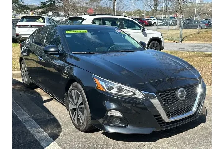 $19821 : Nissan Altima 2022 2.5 SL 4d image 1