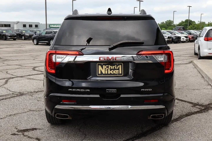 $38988 : 2023 Acadia AWD 4dr Denali image 5