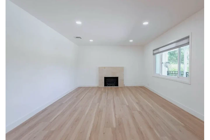 $2500 : 3Bed/2Bad House in Los Angeles image 3