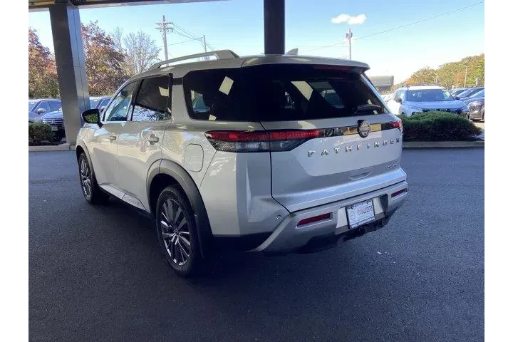 Nissan Pathfinder 2024 AWD S image 7