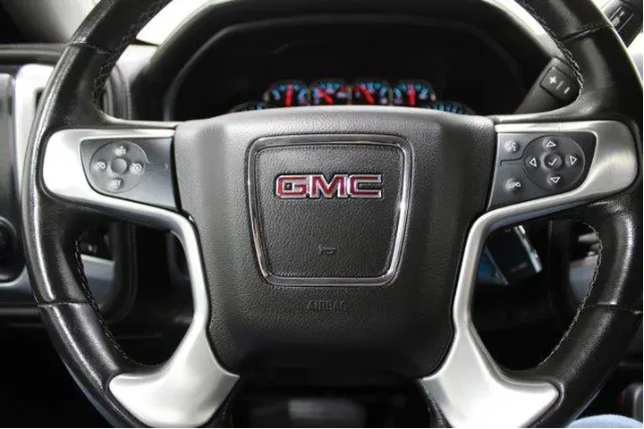 $39982 : GMC Sierra 1500 2018 4x4 SLT image 10