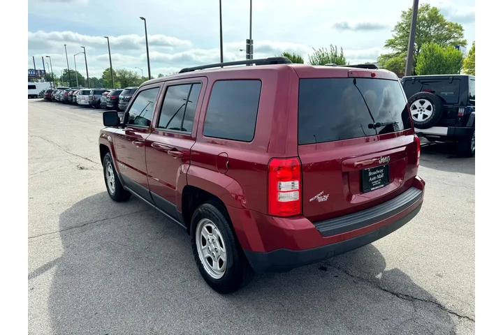 $6980 : 2017 Patriot Sport FWD image 4
