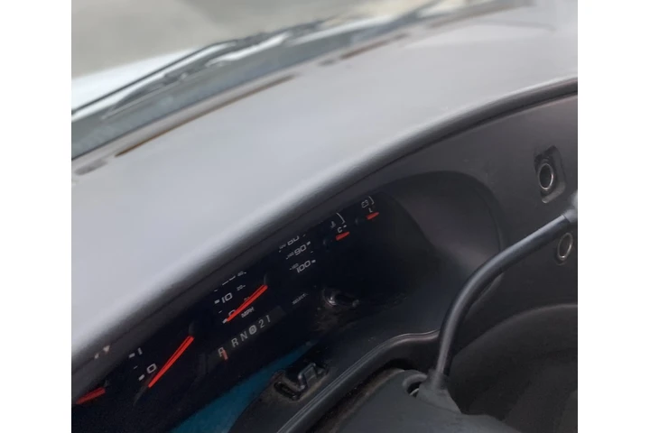 $3000 : 2004 Ford E150 Cargo Van image 4
