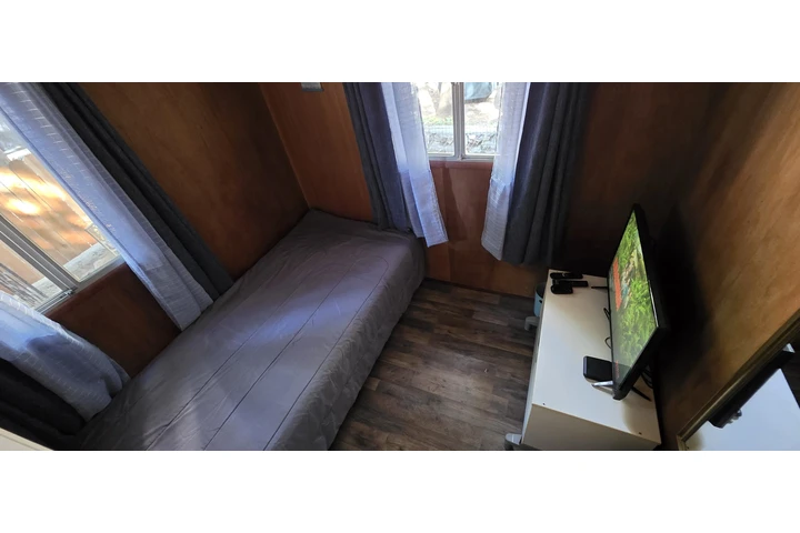 $700 : Compartir casa en Crestline image 1