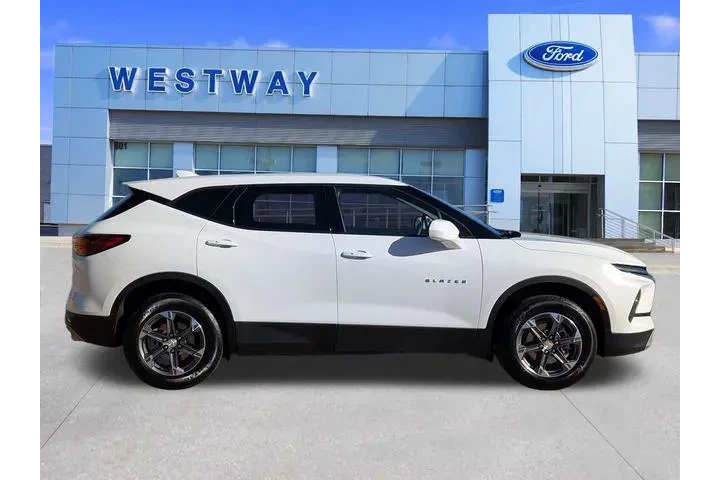 $26287 : Chevrolet Blazer 2025 LT 4dr image 3