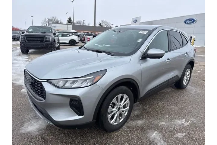 $23499 : Ford Escape 2023 AWD Active image 9
